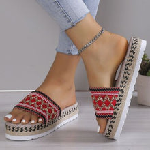 Load image into Gallery viewer, Geometric Weave Platform Sandals