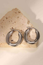 Load image into Gallery viewer, Oval Hoop Earrings